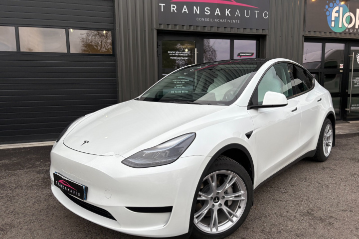 TESLA MODEL Y